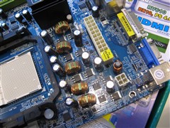 唯一带DisplayPort主板台系780到货