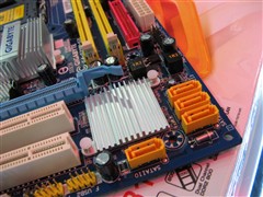 逼二线降价！技嘉酷睿整合降至499元