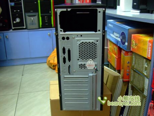 尽显简约美先马追风V1机箱仅售388元