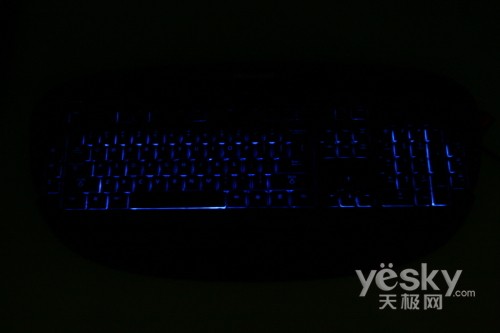 强强联手第二弹微软新款Reclusa键盘评测