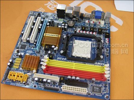 780G经典再现技嘉MA78G-S2H仅售549元