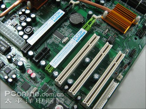 P43血腥399元PK战!一体式热管P43绝杀令