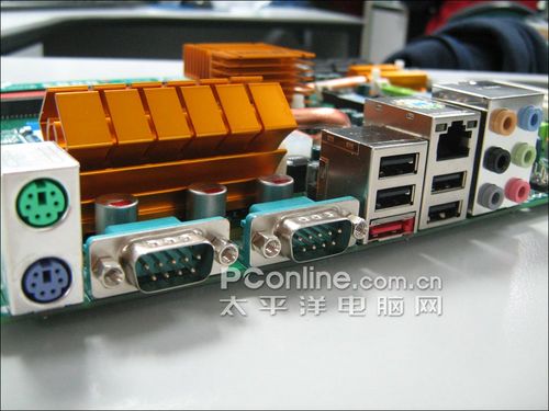 P43血腥399元PK战!一体式热管P43绝杀令