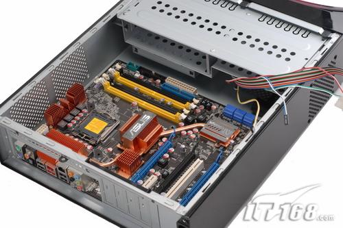无需开前置面板 史上安装最简便小机箱_硬件