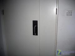 1248389319_4N77YM.jpg