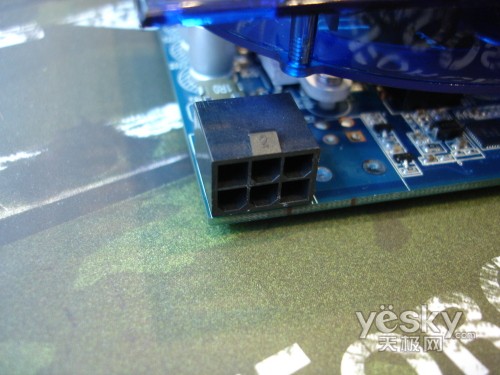 ����Դ�Ӱ��9800GT+�н����Կ�699��������