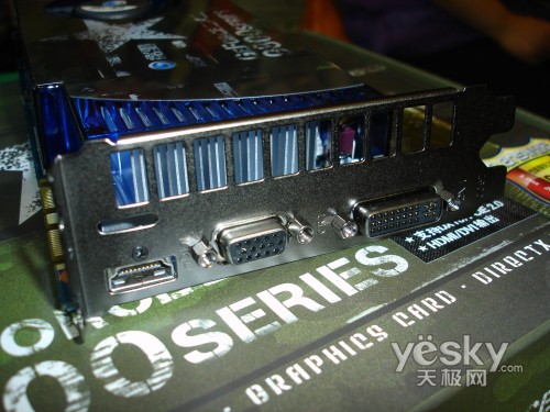 ����Դ�Ӱ��9800GT+�н����Կ�699��������