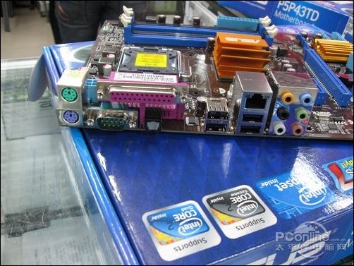 编辑点评:主板做工和用料方面都值得肯定,2盎司铜和增加2层PCB对于超频和稳定性有一定的提升,但是759元的价格对于囊中羞涩的朋友还是一大不足!有兴趣的玩家可以联系商家!如果在购买时提及太平洋电脑网河北站,还可能得到更优质的价格和服务,欢迎大家随时关注太平洋电脑网河 北站( http://hb.