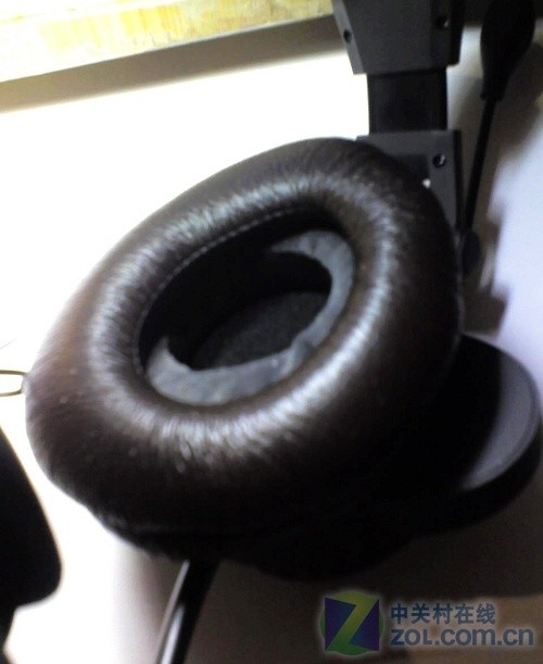 超牛网友用顶级游戏耳机配SONY耳套_硬件