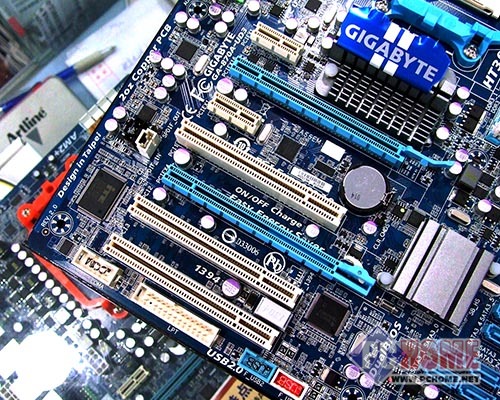 支持USB3.0\/SATA3 技嘉870A-UD3热卖_硬件