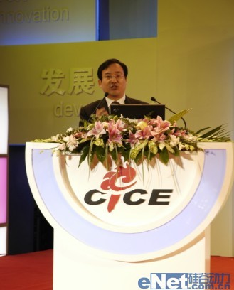 胡才勇:软件盗版堵不如疏