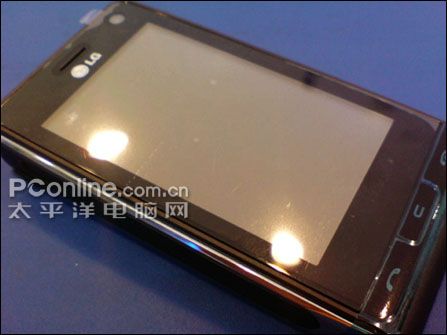 一周手机:诺基亚N82携手三星G800闹香江
