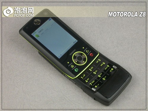 与众不同摩托罗拉滑盖智能Z8外观评测(4)