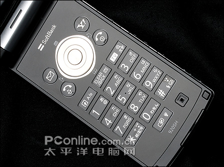 3.2寸ASV屏夏普AQUOS电视手机920SH评测(4)