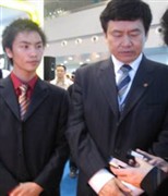 长虹亮相重庆高交会国产手机受青睐