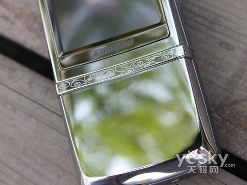 双卡双待酷派精品商务手机8688图赏(3)
