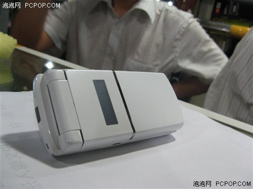 极品砖头！日系手机再次浇fans们冷水