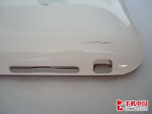 3GiPhone曝严重问题塑料外壳无故开裂