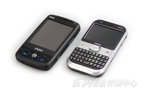 �����е�OQO����˫��G880��G900�Ա�