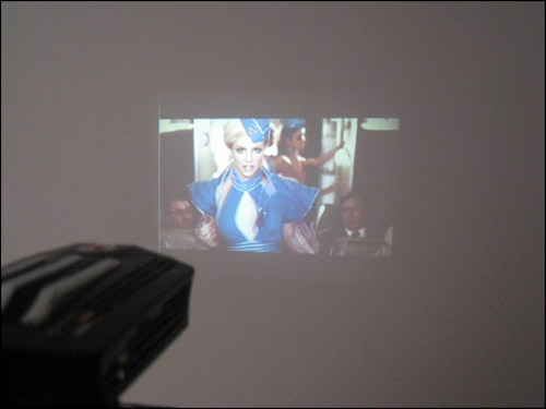 手机投影看CMMB电视 科盛KS868专项评测_手机