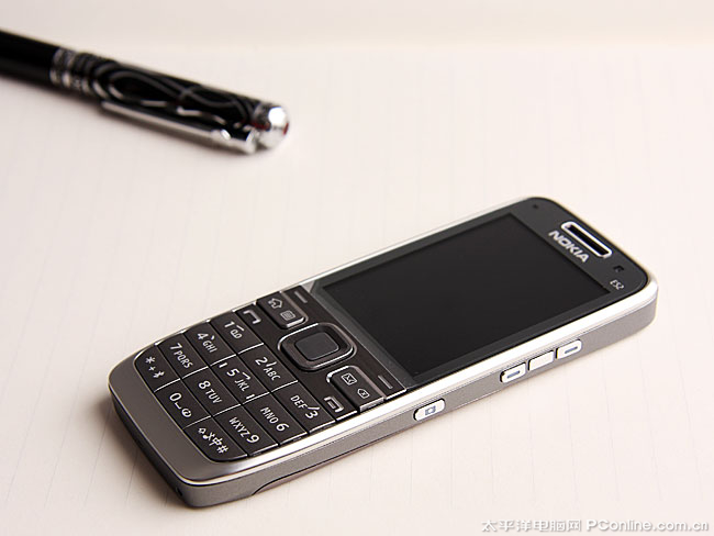 诺基亚最新力作e52图赏
