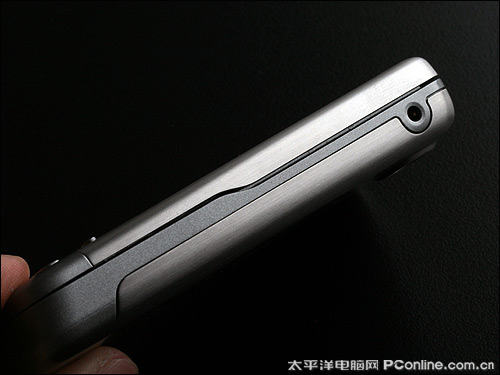 时尚精钢滑盖诺基亚新作6600is评测