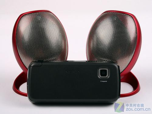 直板触屏设计行货诺基亚5233开箱图赏