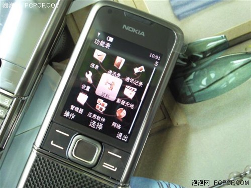 已经跌破5000元诺基亚8800CA超低价