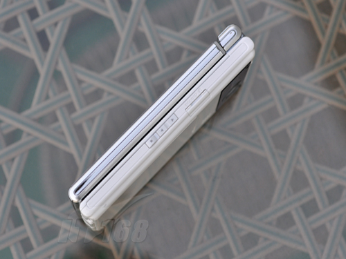 180度旋屏夏普太阳能SH7120C首发评