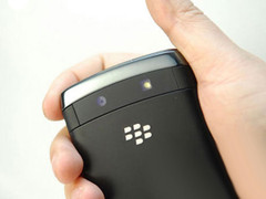 继续变革黑莓滑盖全键盘9800再降151