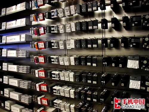 紧随iPhone 4 北京全新苹果零售店开业_手机