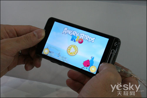 大爱姜饼瑞芯微Android2.3手机香港评测