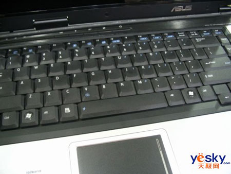 AMD悍将登场 华硕X50改进版再度登录卖场_笔