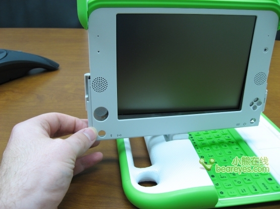 全球最便宜笔记本电脑 OLPC XO拆机_笔记本
