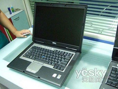 ��ʵ�õ����������D630���Ա�6999