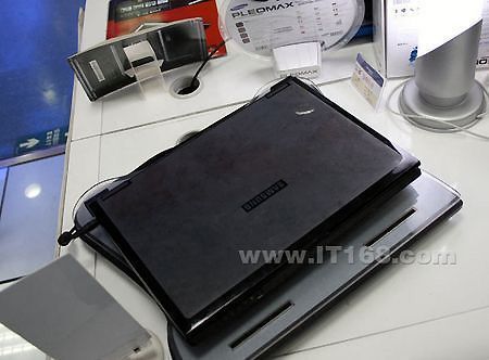 ����֮��ѡ���ǳ�ֵ��R18����4750Ԫ