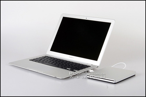 苹果FANS注意!MacBook Air比内地便宜2K几_