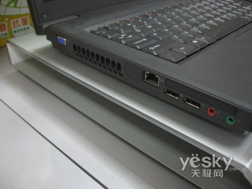 特价狂促联想旭日C466A双核独显本4200元