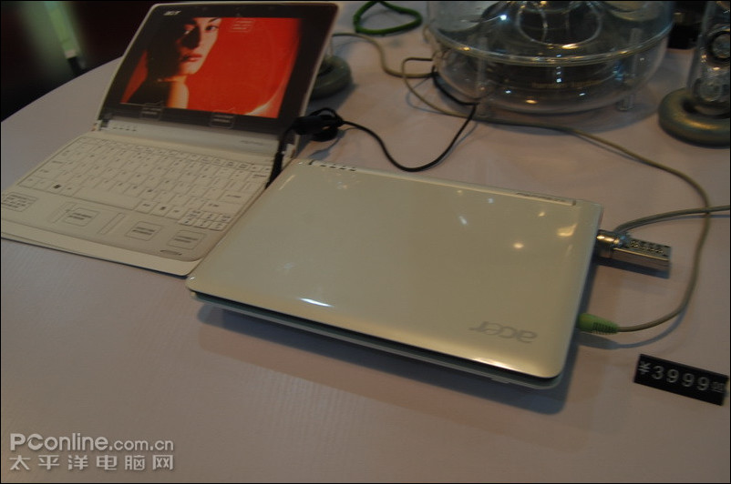 PK��PC�곞AspireOne����Я120G�ʼǱ����ͼ۽�2K8��