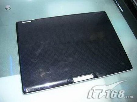 200W像素华硕Z37促销送移动硬盘报价是5999