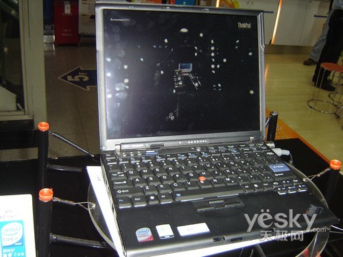联想ThinkPad X61-7675H4C商务典范仅7999_