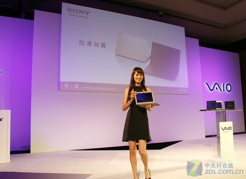 索尼VAIO X新本仅重655克 8999元起售_笔记本