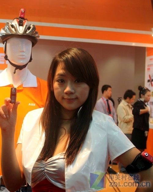 靓丽风景线 十一届深圳<em>高交会美女</em>图赏_笔记本