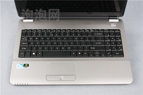 搭载最新32nm处理器神舟优雅A550评测(3)