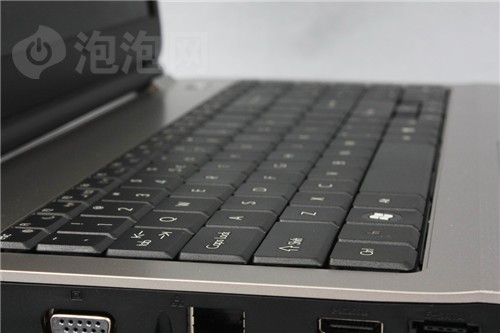 搭载最新32nm处理器神舟优雅A550评测(3)