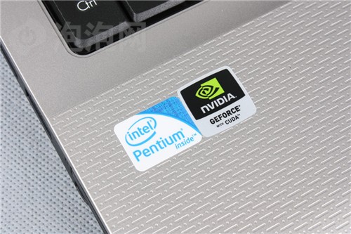 搭载最新32nm处理器神舟优雅A550评测(3)