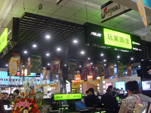 游戏玩家的好去处+华硕ng旗舰店盛大开业