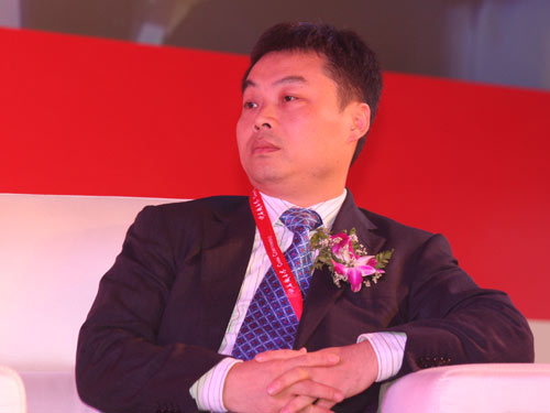 图文:华为赛门铁克首席运营官张平安_滚动新闻