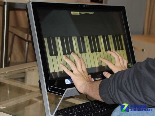 支持十点触控评清华同方V45一体电脑