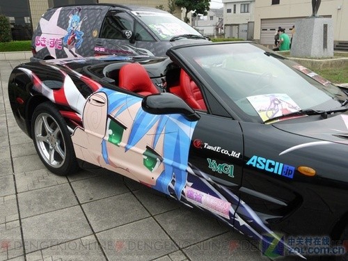 把动漫画车上 日本街头痛车展海量美图
